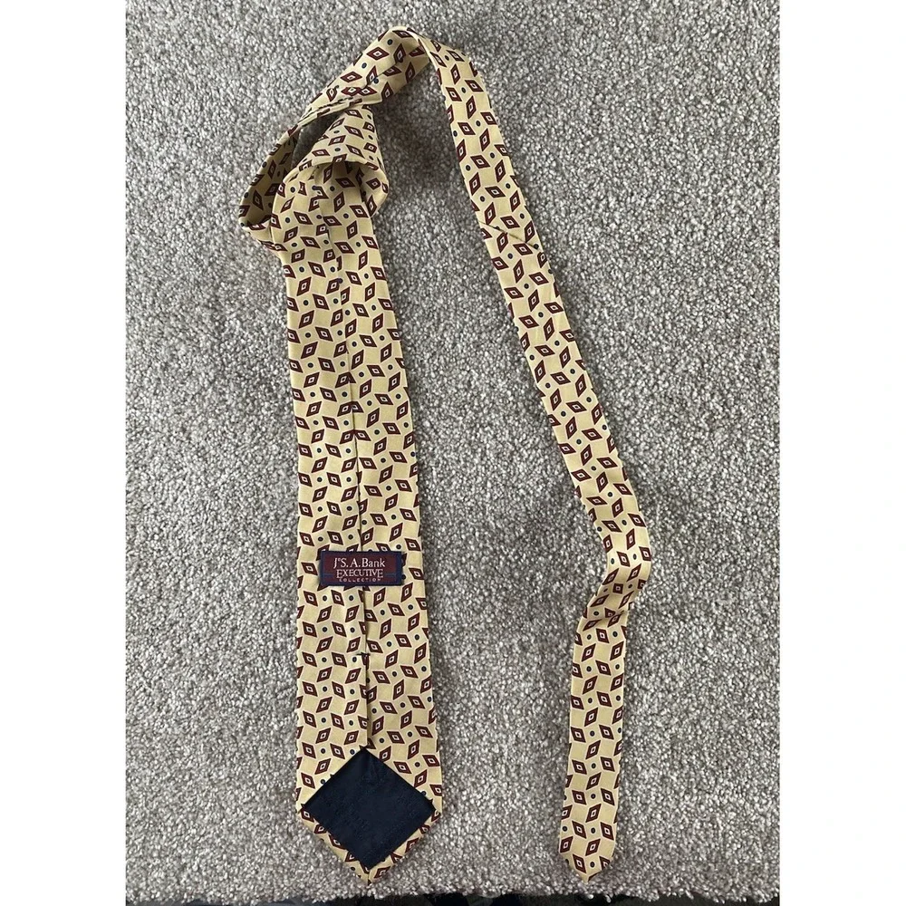 Lot Of 3 Jos A Bank 100% Silk Mens Ties Preppy Business Striped/Geometric/Aztec
